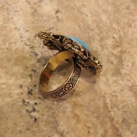Beautiful oversized ring - statement piece adjustable - Picture 2 of 3